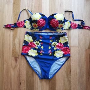 High Waisted Bikini - Fitted Top -